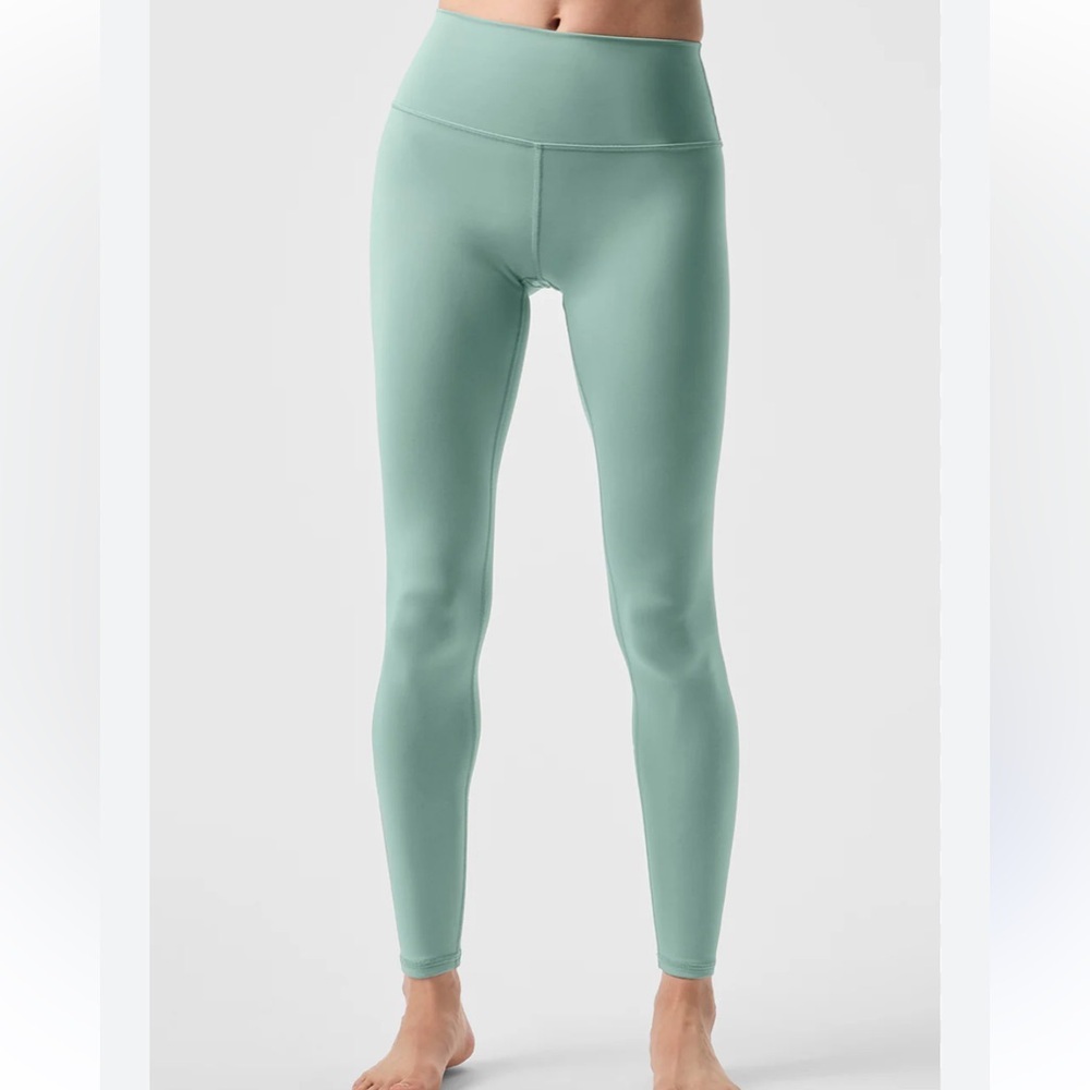 ALO Yoga 7/8 High Waist Airlift Leggings